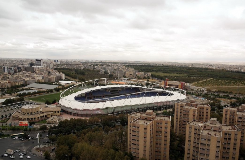 رقابت استقلال و پرسپولیس برای میزبانی در مشهد!