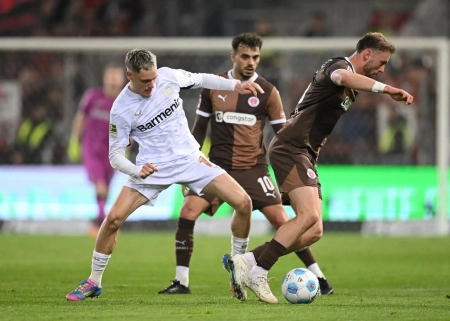 سن پائولی ۱-۱ لورکوزن؛ تساوی لورکوزن به سود باواریایی‌ها