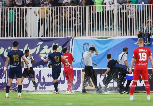 تراکتور و چادرملو رضایت دادند؛ شجاع خلیل‌زاده محروم نمی‌شود