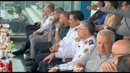 اختصاصی | حضور علی پروین و دین محمدی در جایگاه VIP در کنار رئیس پلیس راهنمایی و رانندگی کشور