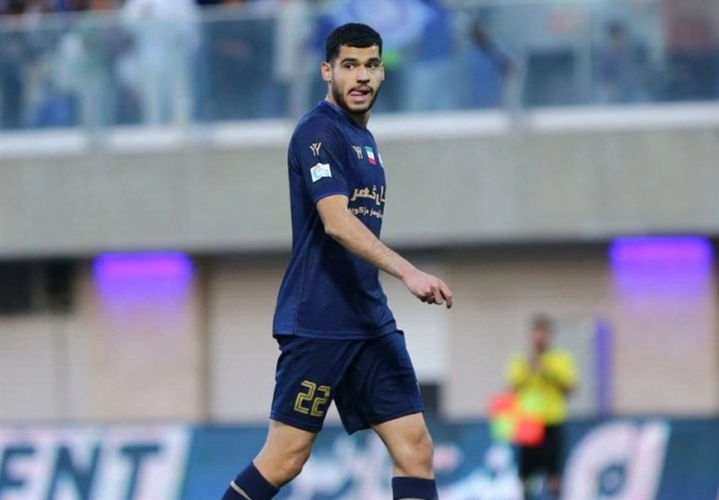 مذاکره باشگاه پرسپولیس با گل‌گهر برای جذب زارع