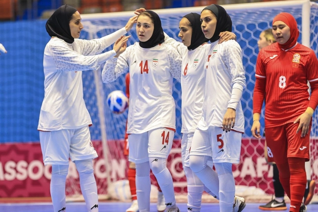 بانوان ایران با پیروزی شروع کردند