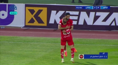 گل سوم تراکتور به نساجی توسط اسماعیلی فر