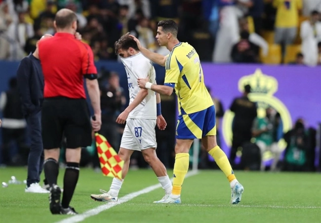 النصر پروسه تمدید قرارداد رونالدو را متوقف کرد؛ کریس در راه چلسی؟