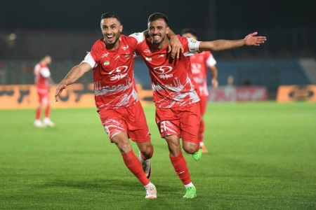 کنایه سعید صادقی به سروش رفیعی؛ در پرسپولیس می‌مانم؟ از هشتگ کارتال بپرسید!