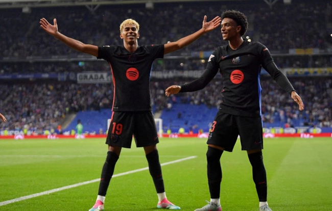 اسپانیول ۰-۲ بارسلونا؛ تاج گذاری بلوگرانا در لالیگا