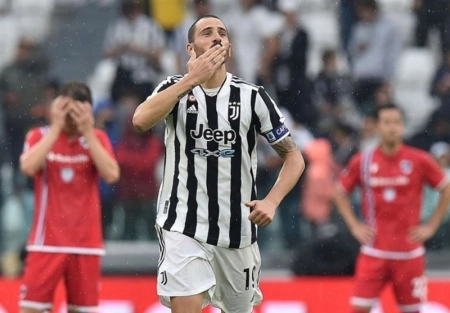 پیشنهاد یوونتوس به مدافع سابقش برای بازگشت به تورین