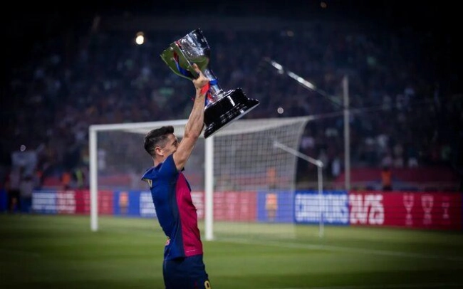 لواندوفسکی: بارسلونا نگاهم را به فوتبال دگرگون کرد