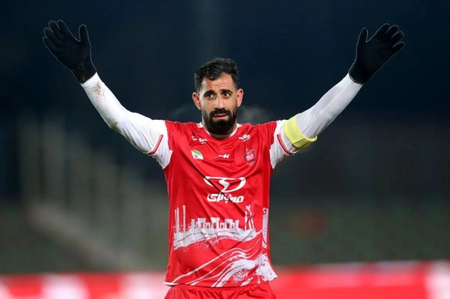 استوری عجیب کنعانی زادگان؛ یک عکس بدون لباس پرسپولیس و خارج از تهران + عکس