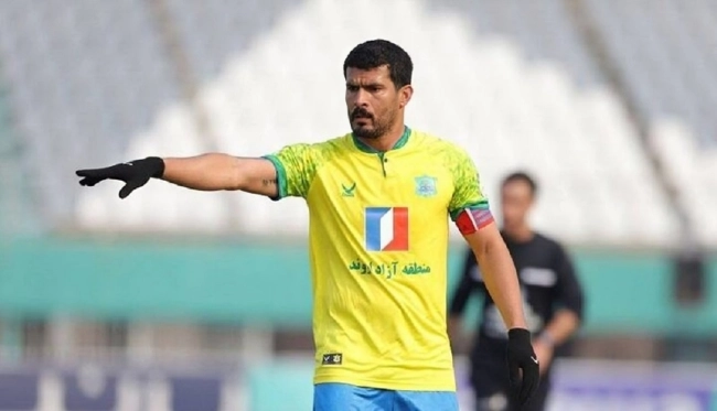 پیام احساسی کاپیتان آبادانی‌ها؛ طالب ریکانی از دنیای فوتبال خداحافظی کرد + عکس