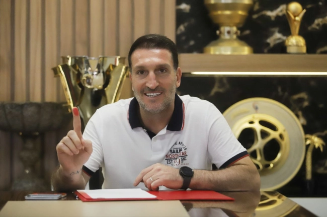 ادموند بزیک معاون آکادمی فوتبال پرسپولیس شد