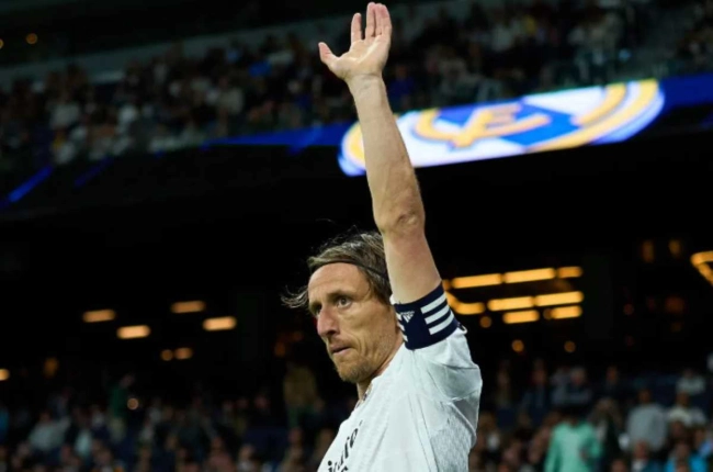 پایان ۱۳ سال افتخار؛ لوکا مودریچ از رئال‌مادرید خداحافظی کرد