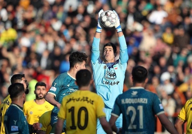 جباری: با بودن گندوز، چه نیازی به جذب نیازمند بود؟