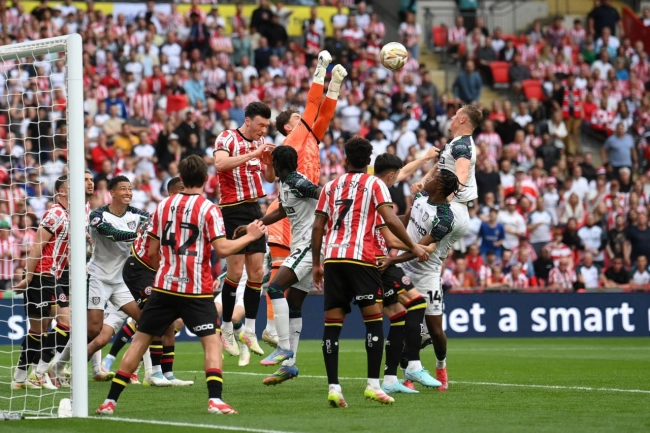 شفیلدیونایتد ۱-۲ ساندرلند؛ بازگشت گربه‌های سیاه به لیگ برتر انگلیس