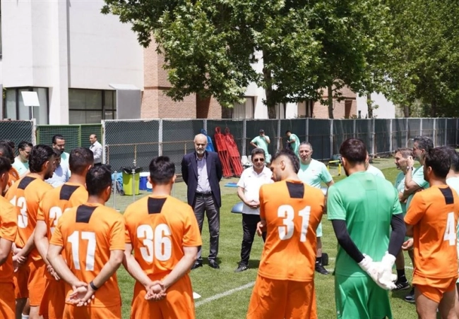 برگزاری تمرین تیم ملی با حضور مهدی تاج + عکس