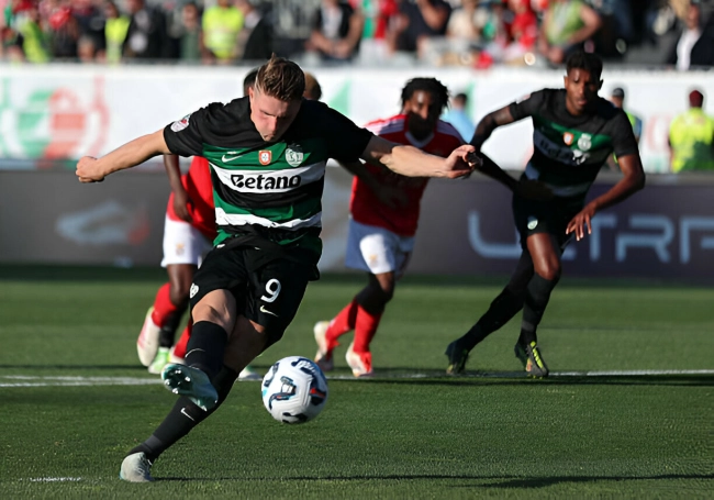 بنفیکا ۱-۳ اسپورتینگ؛ کامبک در وقت‌های اضافه؛ جام را بنفیکا پس گرفتند