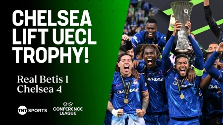 مراسم اهدای جام قهرمانی لیگ کنفرانس اروپا به تیم چلسی