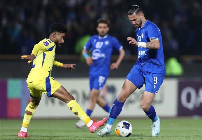 آزادی: فصل بدمان خوب تمام شد؛ قرارداد دارم و می‌مانم