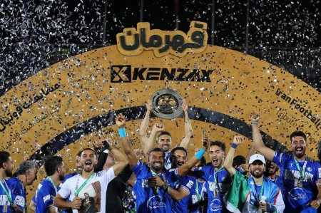 استقلال، پرسپولیس و ۵ باشگاه دیگر مجوز حرفه‌ای گرفتند