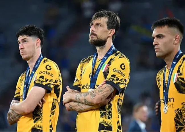 رویاهایی که یکی پس از دیگری بر باد رفت