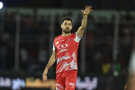 پورعلی گنجی با پرسپولیس ۲ ساله تمدید کرد