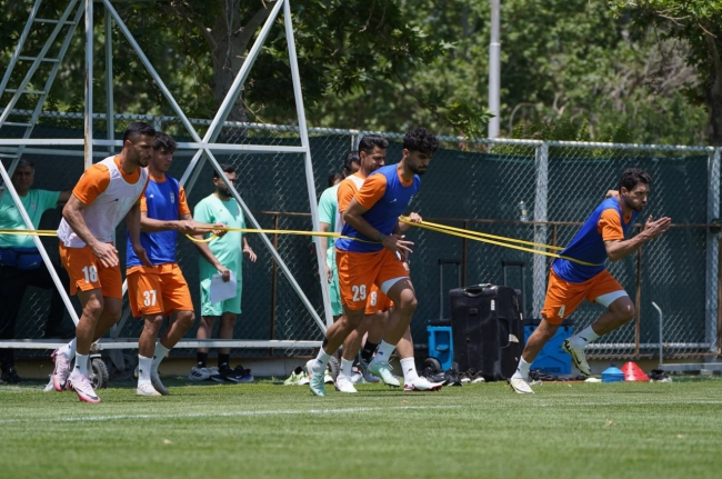 سفر تیم ملی به قطر زودتر از موعد مقرر