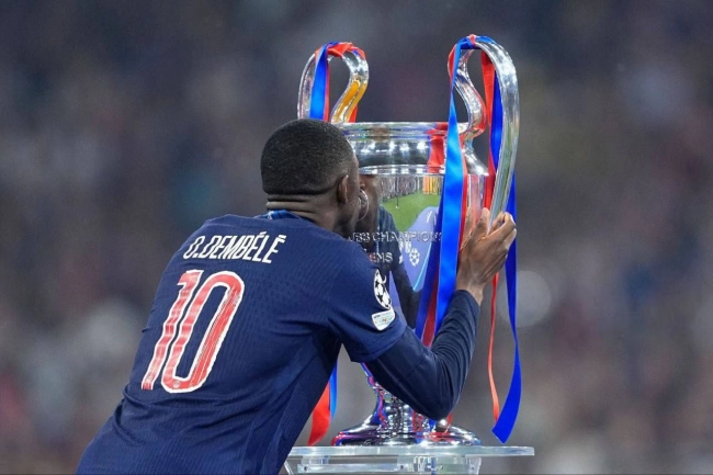 رسمی؛ عثمان دمبله بهترین بازیکن فصل لیگ قهرمانان اروپا شد + عکس