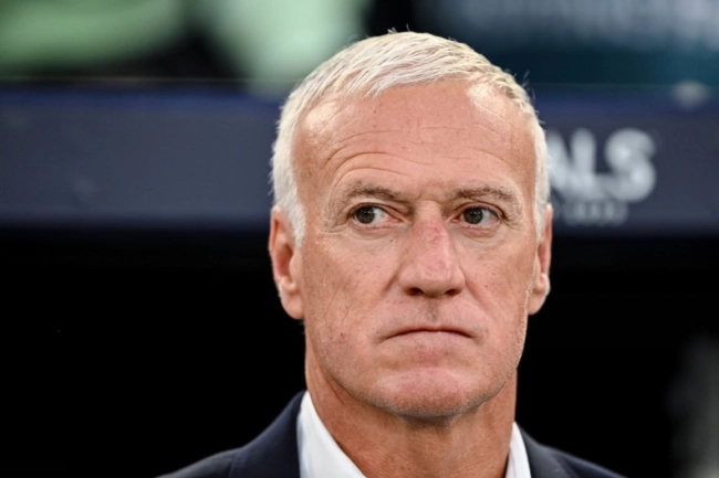 دشان: هیچ مهاجمی بهتر از امباپه در دنیا نیست