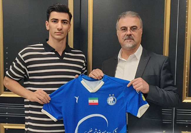 رسمی؛ امیرمحمد رزاقی‌نیا با قراردادی سه ساله به استقلال پیوست + عکس