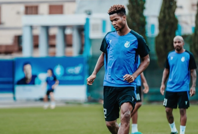 تکذیب خبر فسخ قرارداد اندونگ توسط باشگاه استقلال + عکس