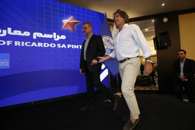 ساپینتو: حمایت هواداران استقلال باورنکردنی بود/ سه سال منتظر بازگشت به ایران بودم