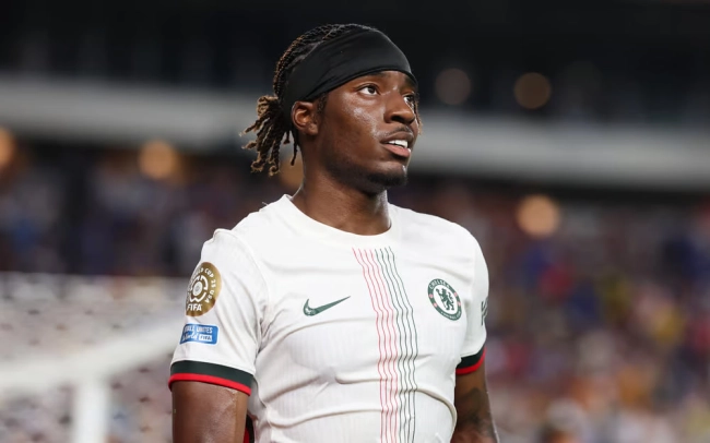 آرسنال به دنبال جذب مادوئکه؛ چلسی روی رقم بالاتری پافشاری می‌کند