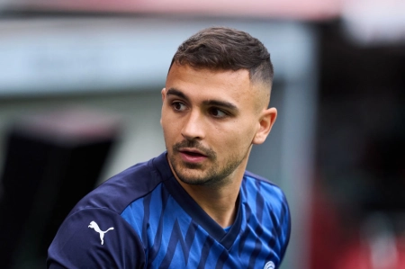 تراکتور از لالیگا مدافع آورد؛ الکس سدلار جانشین آقاسی شد