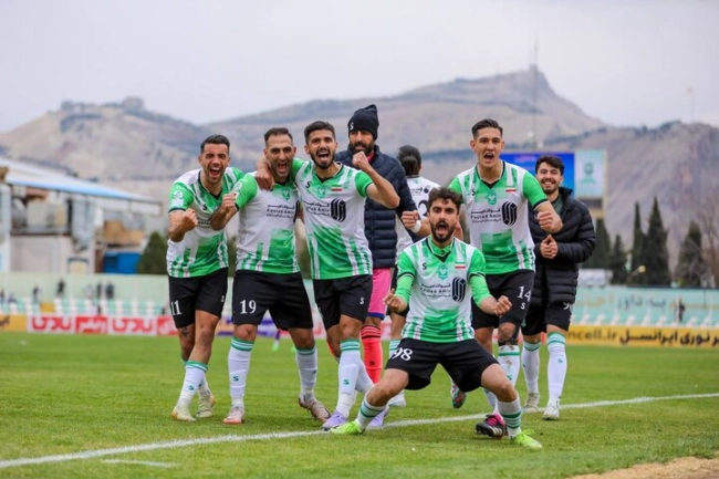 خیبر بازیکن جدید جذب کرد/ بادامکی رسما دستیار رحمتی شد