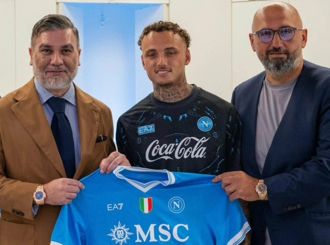 نوا لانگ به ناپولی پیوست