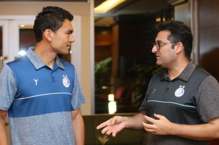 استوری امیدوارکننده مدافع آبی‌ها؛ آشورماتوف فیزیوتراپی را شروع کرد + عکس