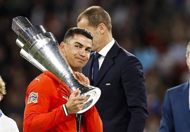 دوراهی بزرگ کریستیانو رونالدو؛ سرمایه‌گذاری یا مربیگری؟