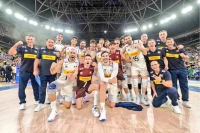 شگفتی ادامه پیدا نکرد؛ ایتالیا اولین تیم حاضر در نیمه نهایی