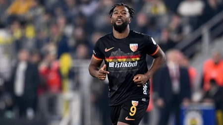 جدال استقلال با قطر و عربستان برای شکار دوکنز نازون