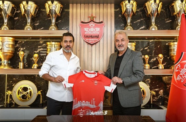 تمدید رسمی همکاری افشین پیروانی با پرسپولیس پس از اردوی ترکیه + عکس