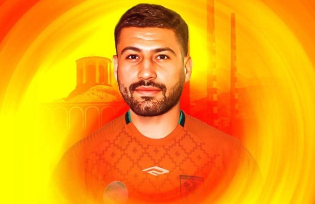 سلیمی با پیراهن نارنجی در لیگ برتر؛ ایمان شاگرد رسول شد