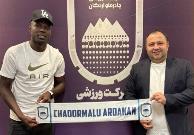 مهاجم اکوادوری به چادرملو اردکان پیوست