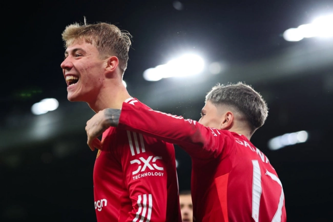 ششکو مسیر خروج را به هویلون نشان داد؛ مهاجم منچستر یونایتد در آستانه جدایی