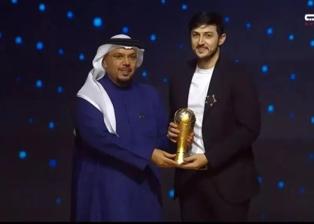 تاج‌گذاری در ابوظبی؛ سردار فاتح توپ طلای امارات