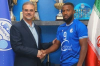 رسانه کشور هائیتی خبر داد؛ نازون، خرید یک میلیون یورویی استقلال + عکس