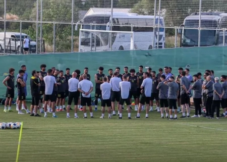 تمرین سپاهان در اسپایر برای صعود تاریخی