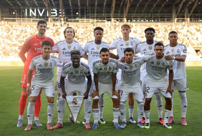 تیرول ۰-۴ رئال مادرید؛ آغاز عصر امباپه با شماره ۱۰