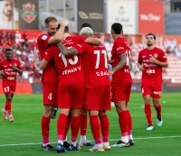 شباب الاهلی ۲-۰ الظفره؛ پیروزی قهرمان در روز رونمایی از غندی‌پور