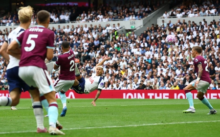 پوشکاش در جیب ریچارلیسون؛ به یاد قطر ۲۰۲۲!