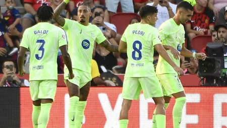 مایورکا ۰-۳ بارسلونا؛ فلیک فقط حریف تیم ۱۱ نفره بود!